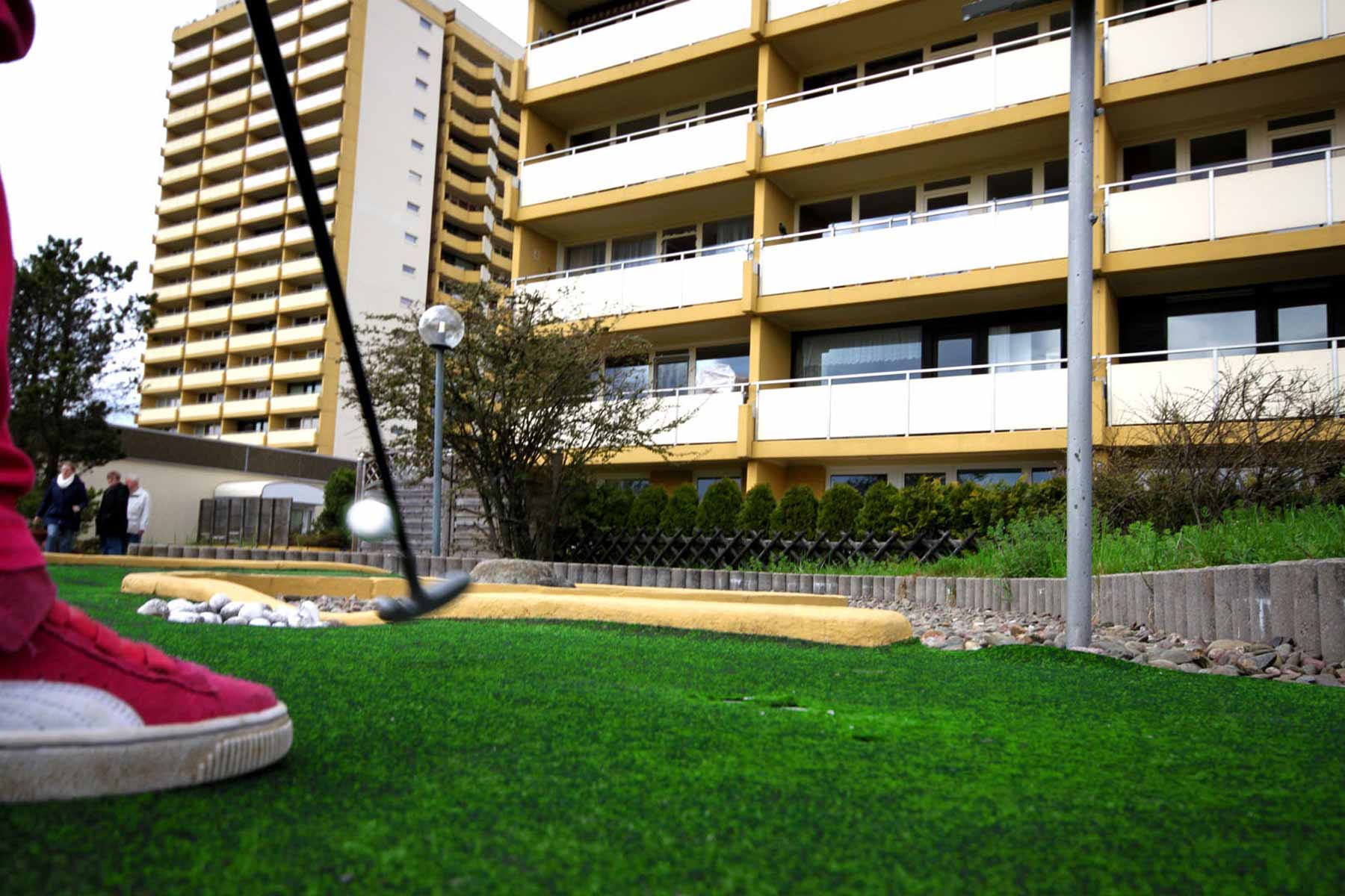 Minigolfplatz mit 18 Bahnen Minigolfplatz Panoramic